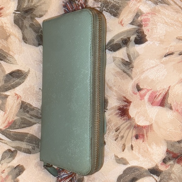 PRADA SAFFIANO LEATHER ZIP AROUND WALLET FRONT BOW AQUAMARINE EUC With COA - Picture 8 of 15